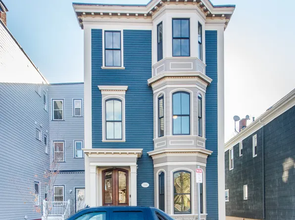 61 Monmouth St #1, Boston, MA 02128