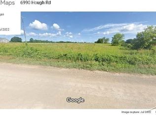 Hough Rd, ALMONT, MI 48003