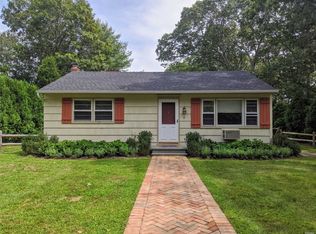 11 Hampton Bays Dr, Hampton Bays, NY 11946