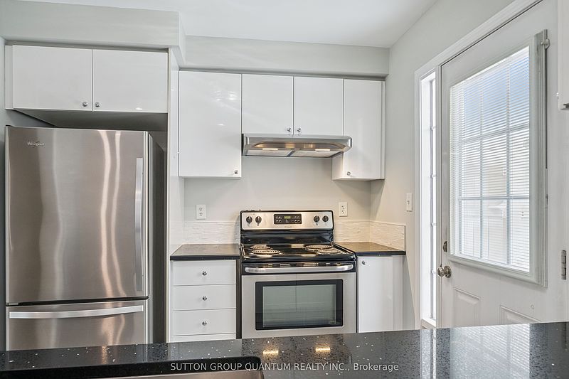Oakville Townhouse for rent - 2 Bedrooms — photo 11