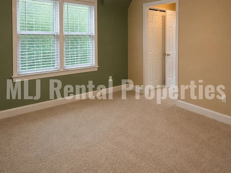 5881 S Irvington Ave — Photo 33