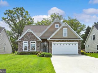 6947 Old Course Rd, Fayetteville, PA 17222