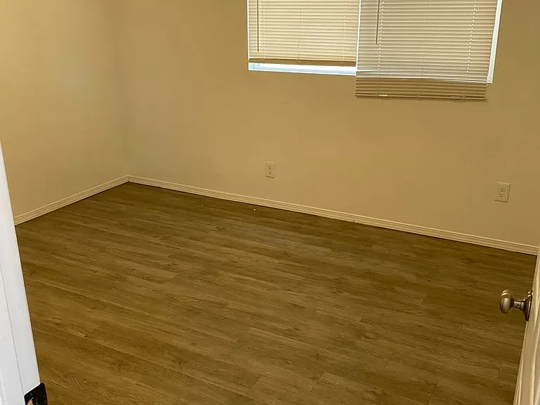 6649 Del Playa Dr — Photo 24