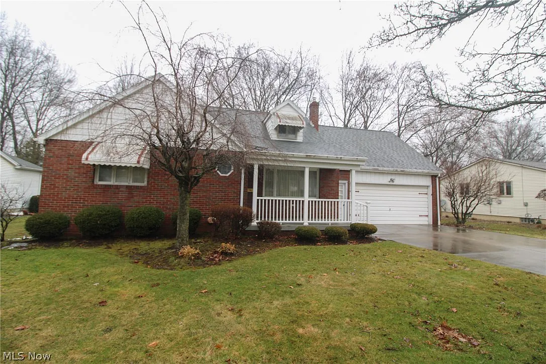 4250 Nottingham Ave photo 1