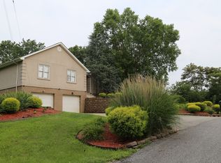 1221 Betty Dr, Raceland, KY 41169