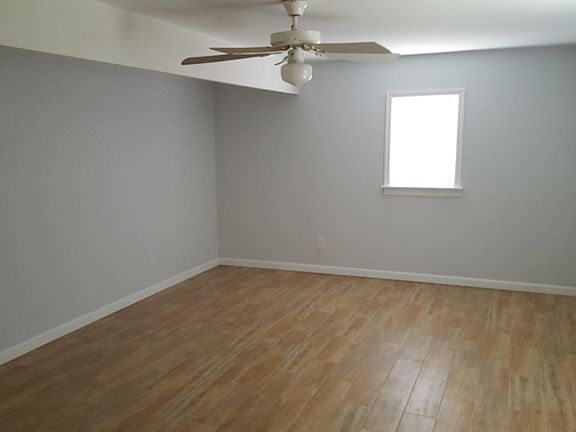 5th image of 1101 W Clayton St