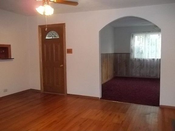 2nd image of 804 W Franklin St