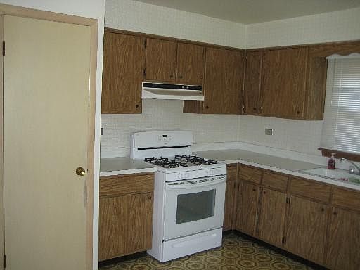 5th image of 17712 S Sayre Ave