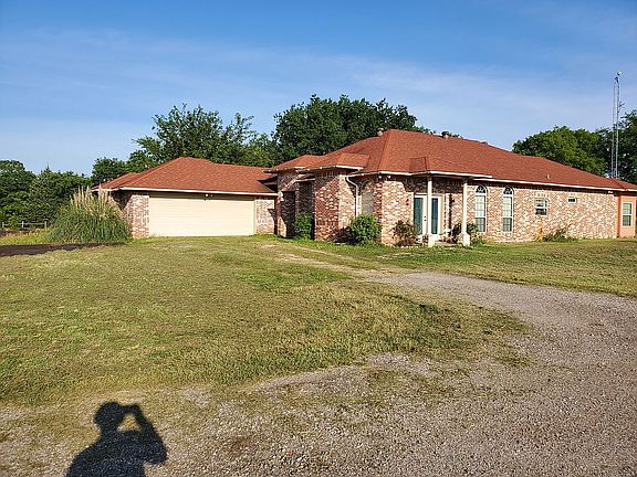 Front/West side