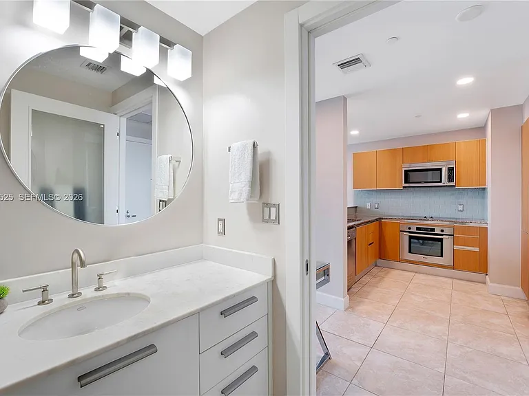 1060 Brickell Ave #3209 — Photo 9
