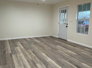 270 Highway 95 S, Smithville, TX 78957