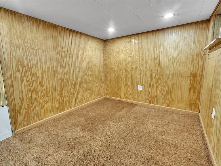116 Purvis Ln — Photo 39