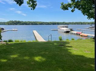 N73W32395 River Rd, Hartland, WI 53029