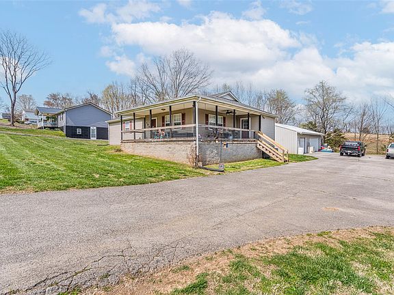 3rd image of 104 Bluegrass Dr