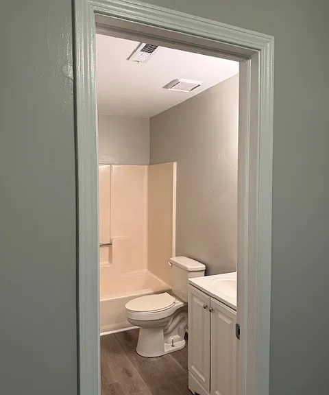 111 Susan Dr #B — Photo 15