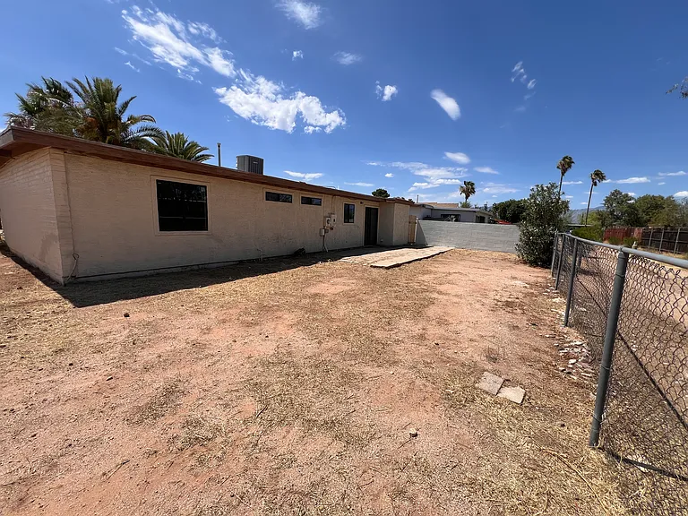 3639 S Yukon Pl — Photo 16