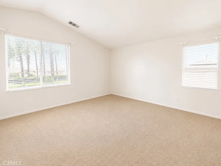 1695 Larkspur Ln — Photo 18