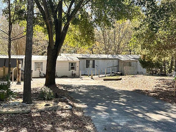 2nd image of 186 Stillwater Rd