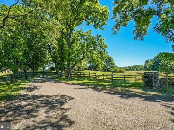 3073 Zulla Rd, The Plains, VA 20198