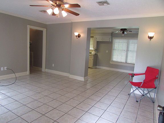 2nd image of 119 Sidonia Dr