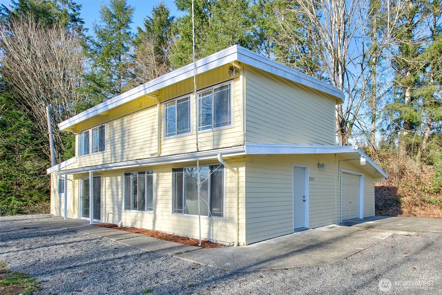 23737 NE Redmond-Fall City Rd photo 1