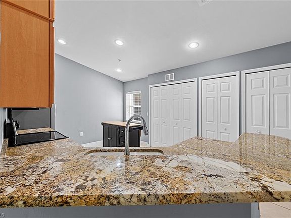 5th image of 9048 TRIANGLE PALM LN #1105