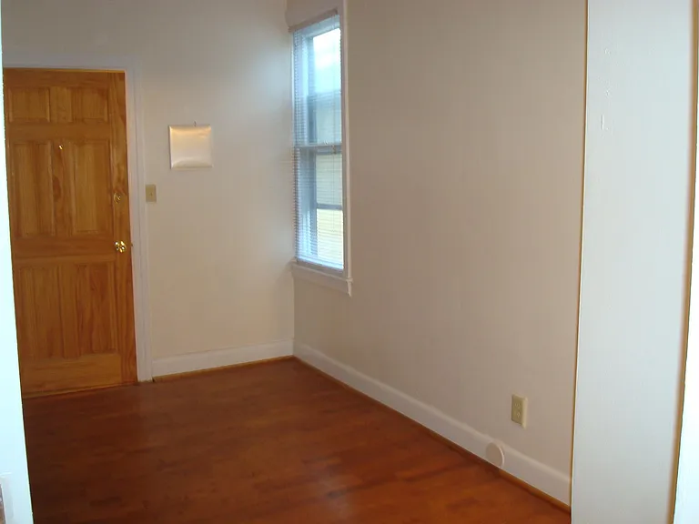 1034 Redgate Ave #4 — Photo 13
