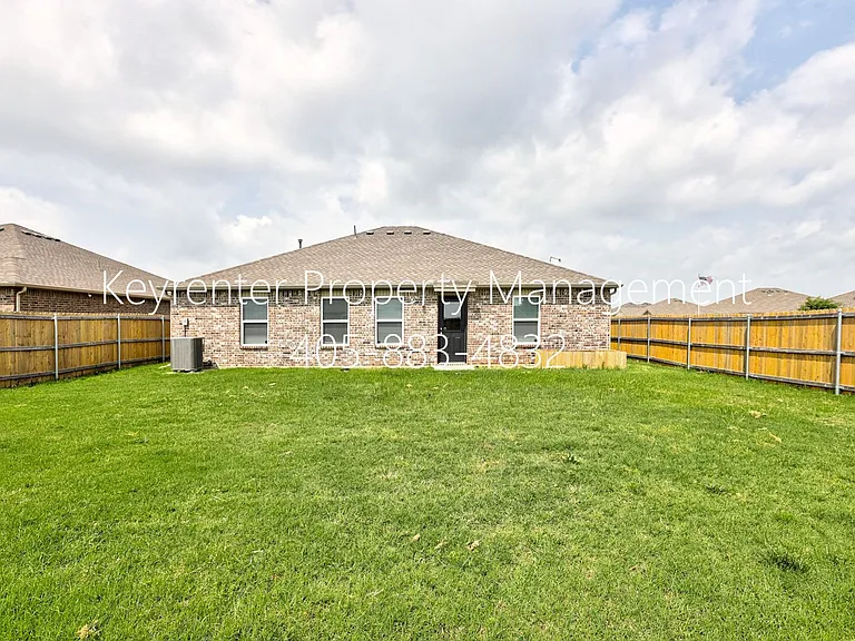 440 Fox Den Dr — Photo 31