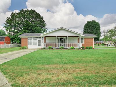 820 Eastside Dr, Horse Cave, KY, 42749