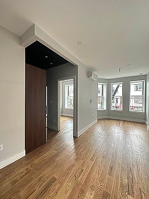 2nd image of 1354 Jefferson Ave #2C
