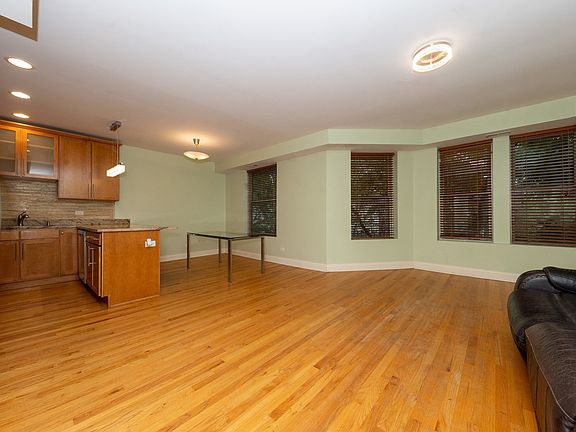 2nd image of 6424 S Woodlawn Ave APT 2