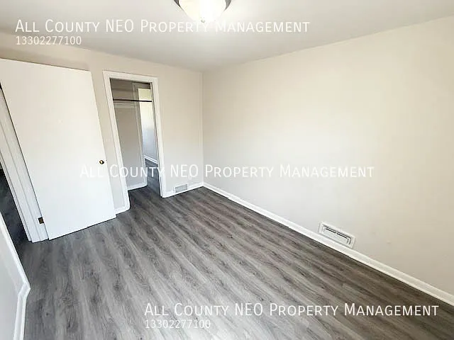 2114 Market Ave N #2 — Photo 4