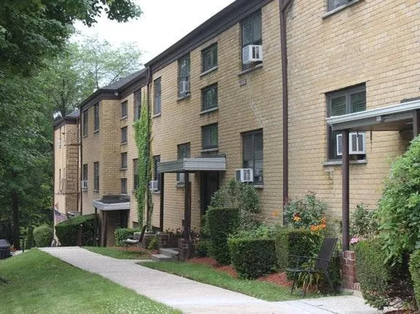9 North St, Edgewater, NJ 07020