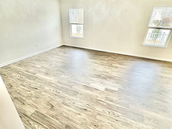 4th image of 4618 Little Creek Ct