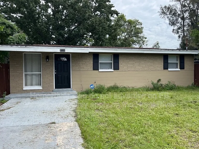 7222 E Emma St — Photo 1
