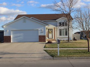 1583 48th Ave S, Grand Forks, ND 58201