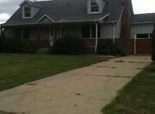 109 E Maple St, Roachdale, IN 46172