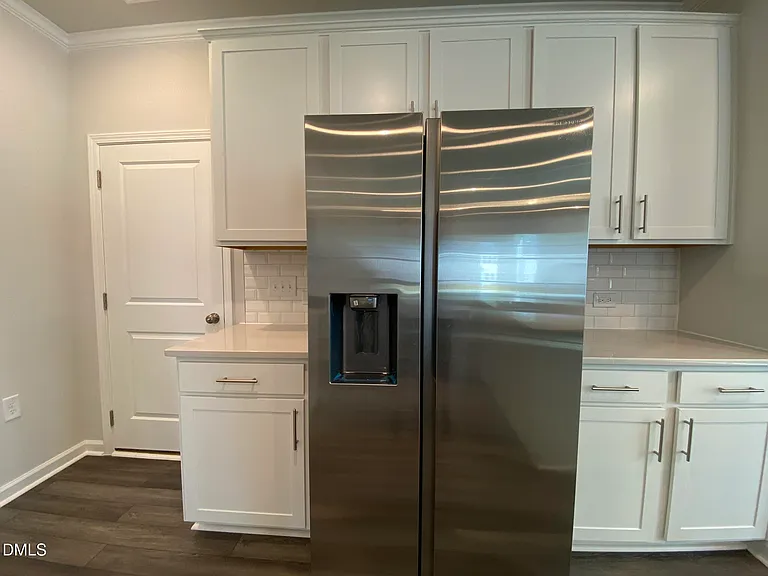 1149 Matterhorn Dr — Photo 7