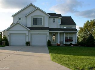 1391 Stoney Lake Dr, Holland, MI 49424