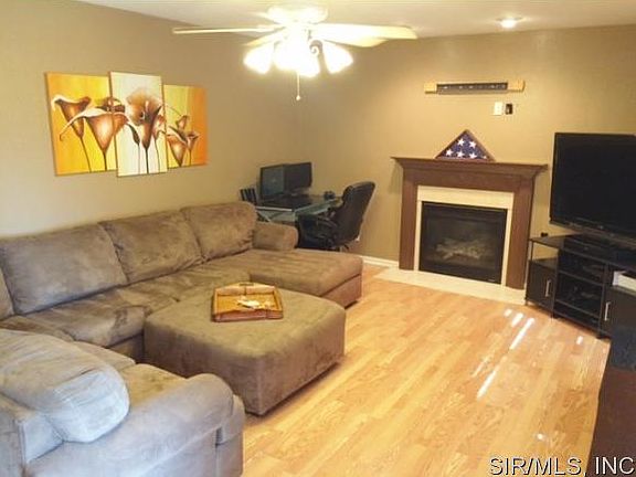 2nd image of 600 Westview Dr
