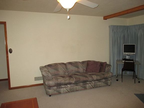 3rd image of 2602 Anna Ave