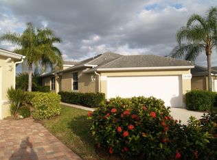 15128 Sterling Oaks Dr, Naples, FL 34110