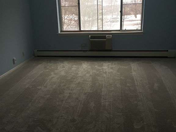 2nd image of 1475 Rebecca Dr APT 306