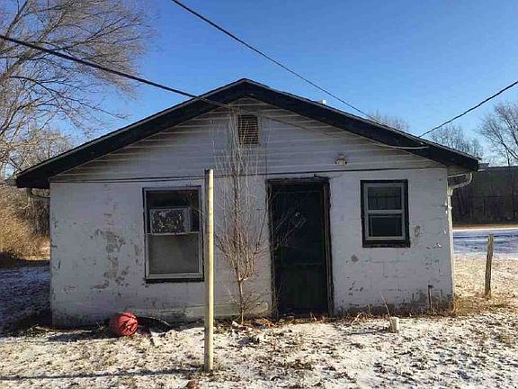 2nd image of 1704 Brady Ave