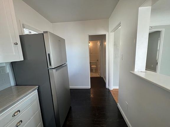 5th image of 5083 Long Branch Ave