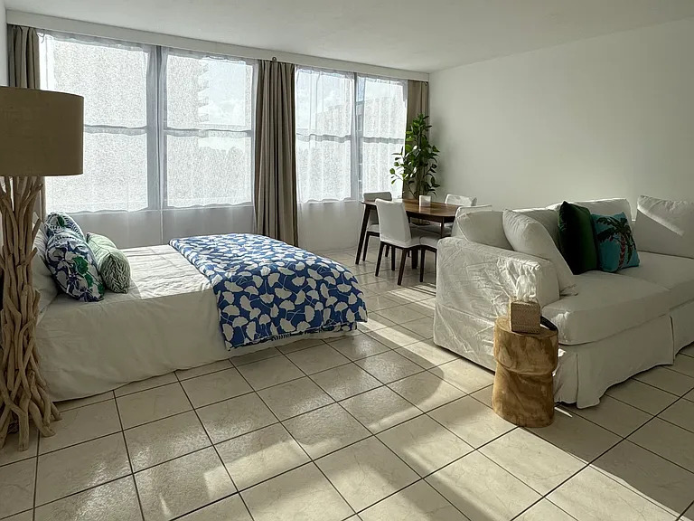2899 Collins Ave #604 — Photo 4