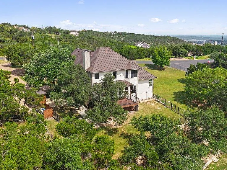 17133 Majestic Ridge Rd — Photo 40