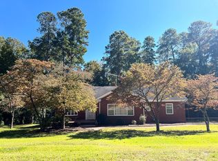 129 Gracemont Dr, Greenwood, SC 29649