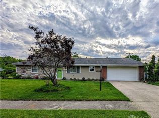 6601 Stranwood Dr, Englewood, OH 45322