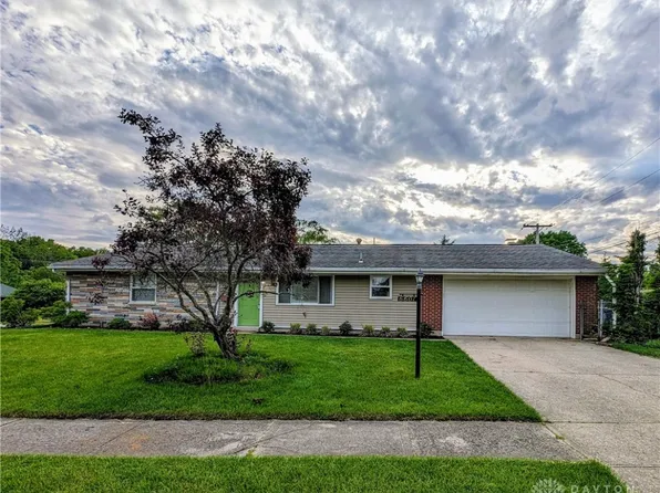 6601 Stranwood Dr, Englewood, OH 45322
